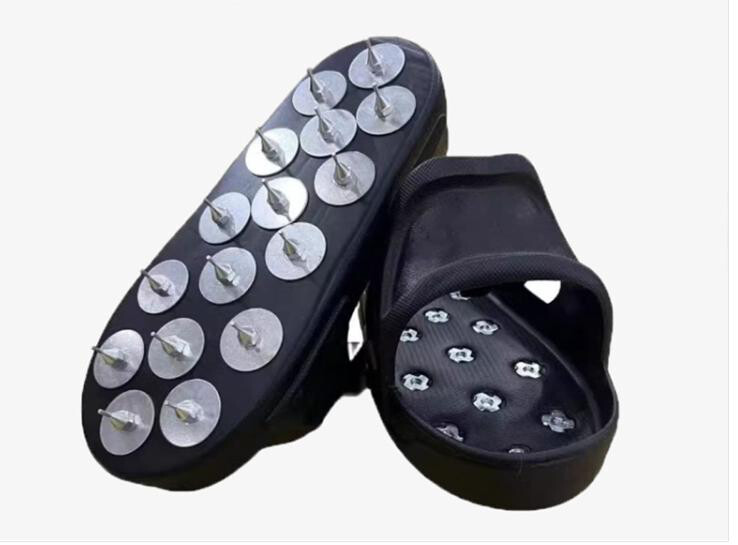 StachelschuheSchlappenNagelsohlenSpike Nagelsohlen/Schlappen Spike Shoes – Bild 1
